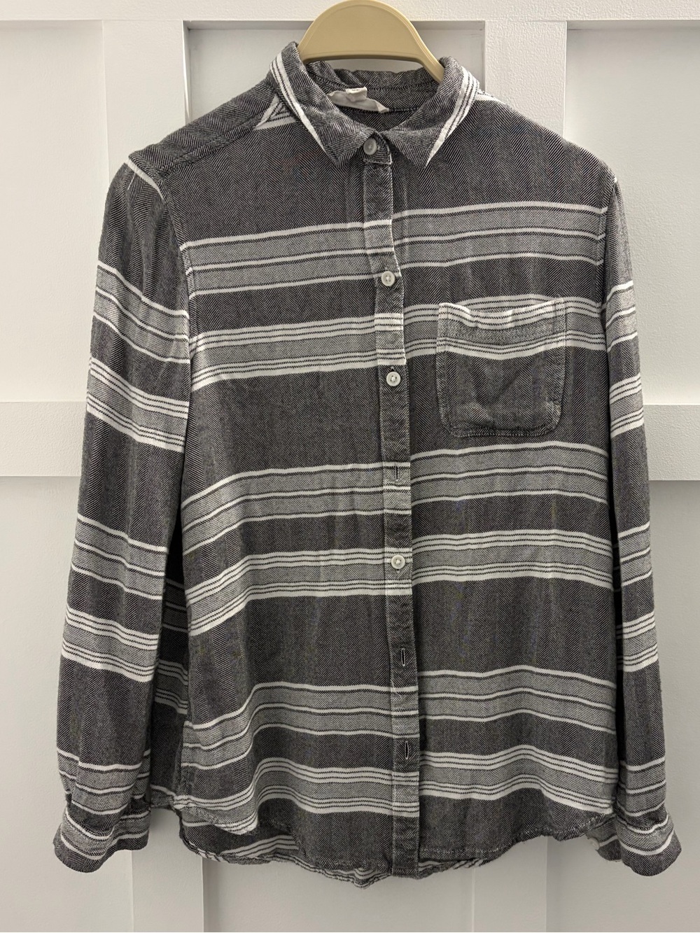 Beach Lunch Lounge Women's Soft Gray Striped Button-Down Shirt